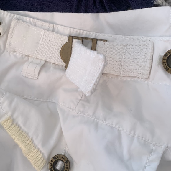 Miss Me Cotton Cargo Style Capris w Eyelet Trim - Picture 14 of 14